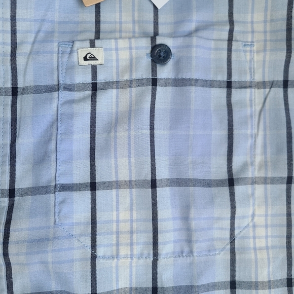 SALE!! NWT Quiksilver Regular Fit Plaid Shirt - Picture 4 of 6